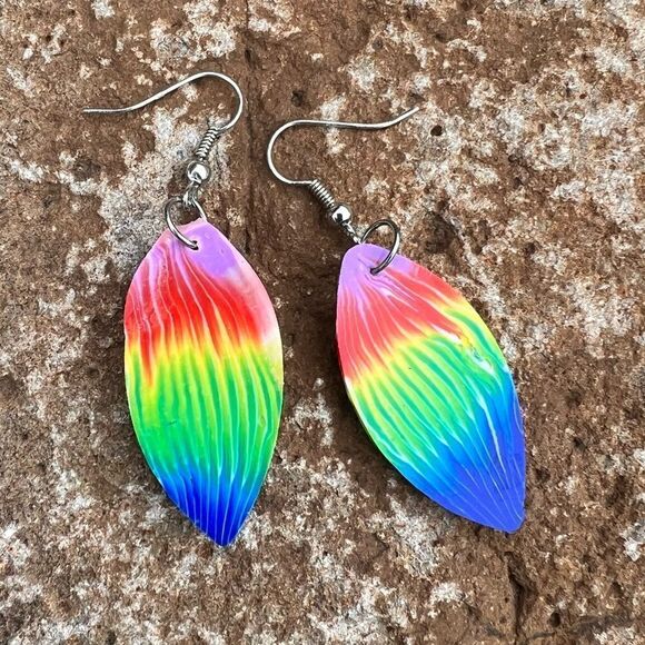 Handcrafted polymer clay earrings - Picture 5 of 5